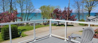 Spectacular Lake Erie Sunsets with beach access