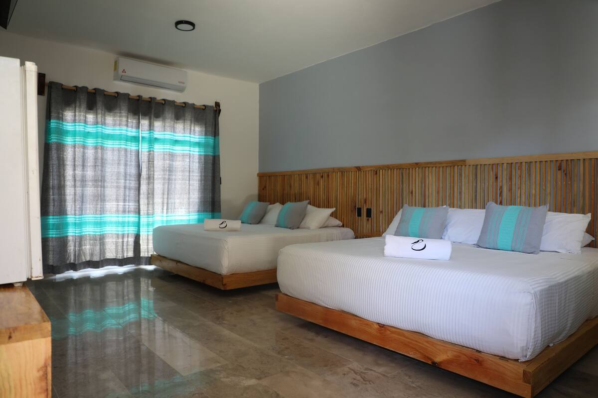 standard room, 2 king beds | bed sheets