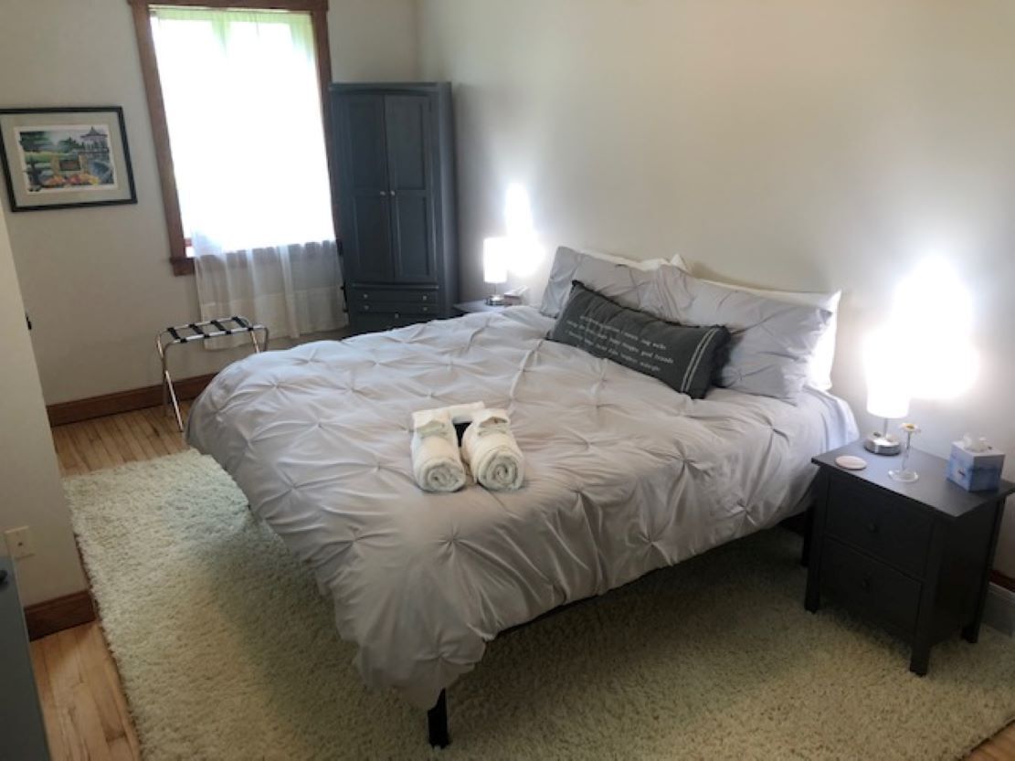 4 makuuhuonetta, silitysrauta/-lauta, Wi-Fi, vuodevaatteet