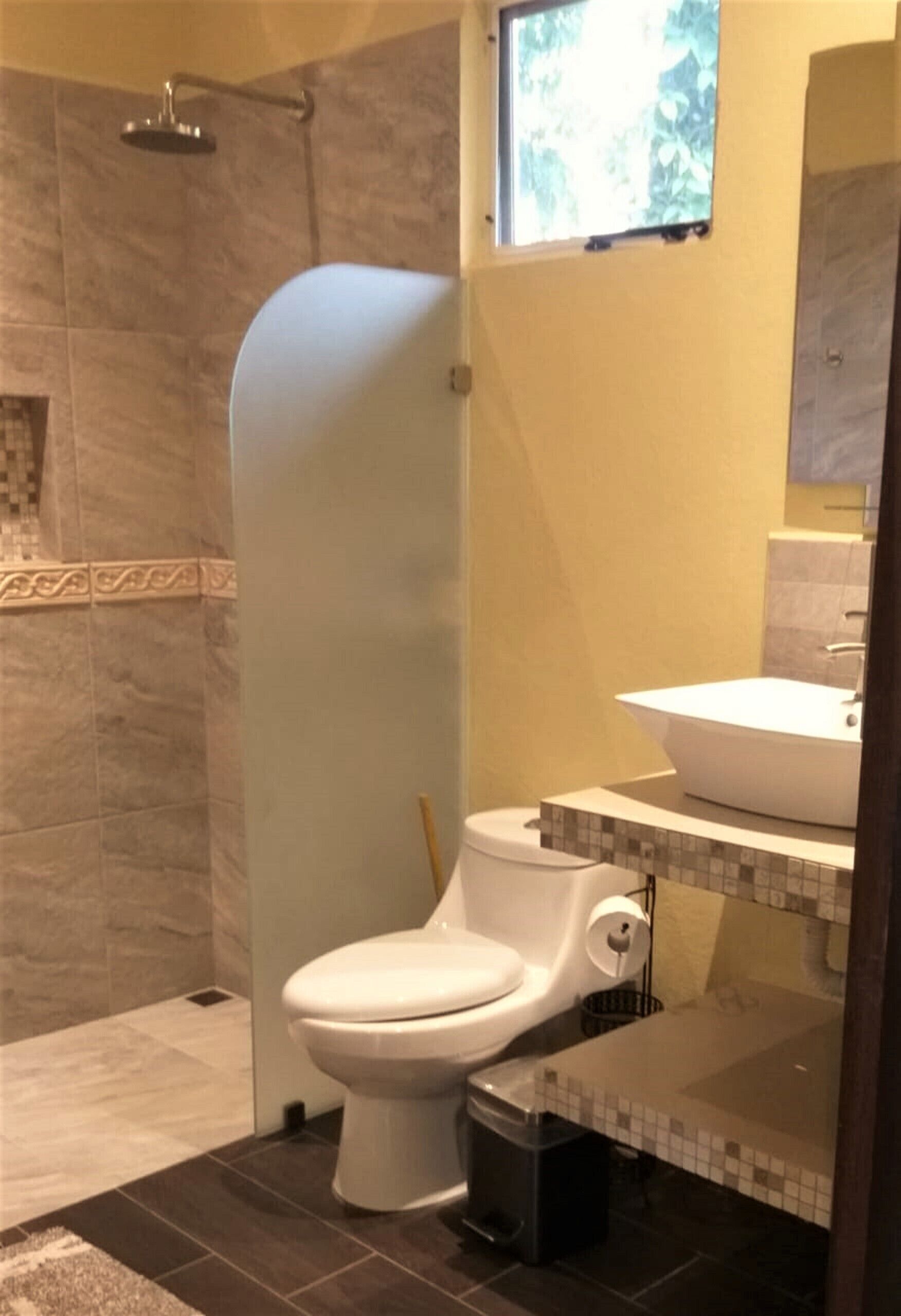 tropical villa with jacuzzi b4 | bathroom | shower, towels