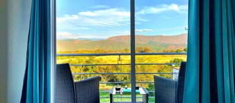 🏅 Mediterranean Beach Style Villa with Private Pool & Jacuzzi