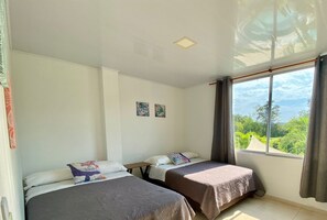 5 bedrooms, desk, iron/ironing board, travel cot