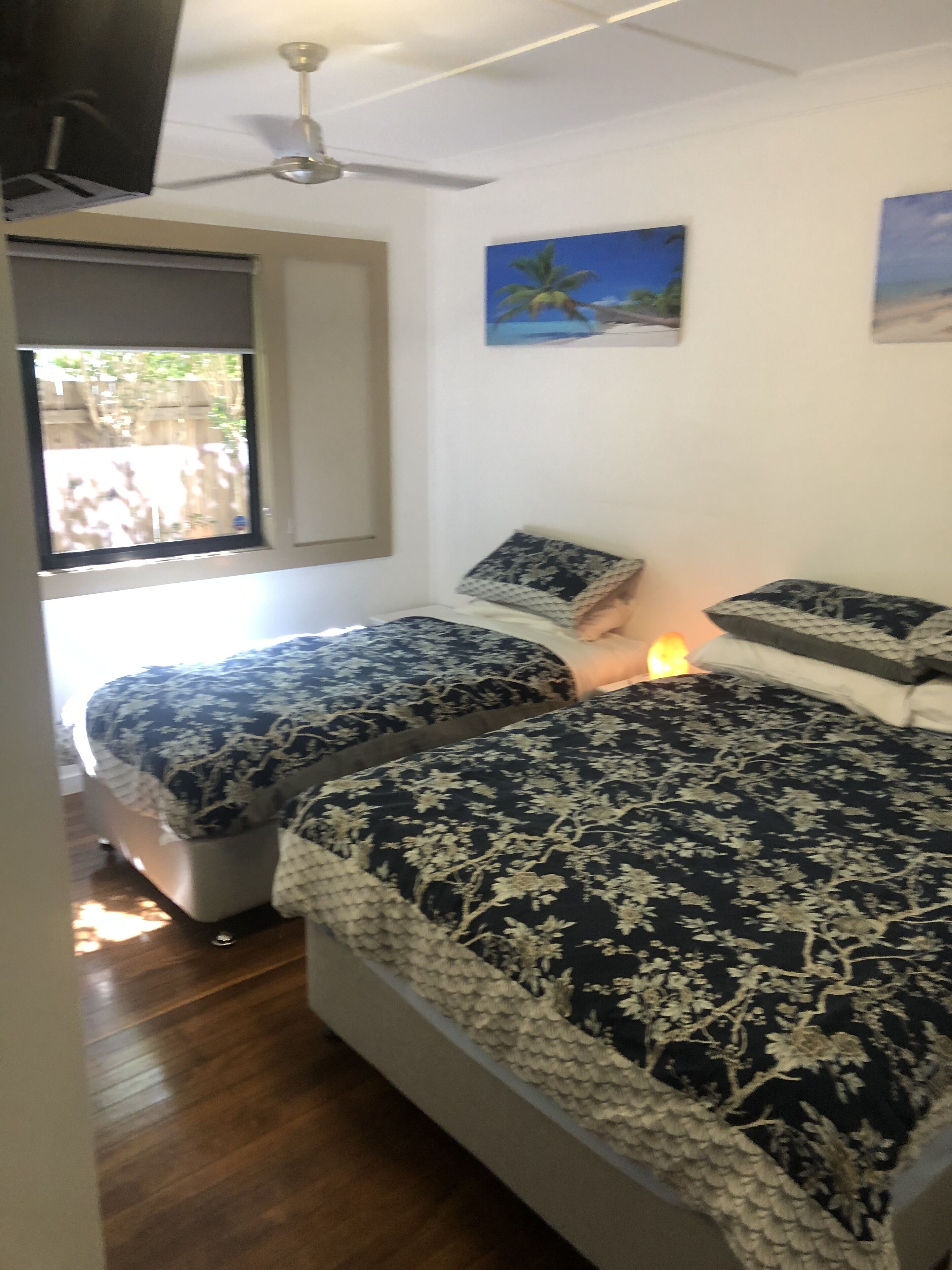 Waterfront 2Brm Villa Pet friendly. — image 15