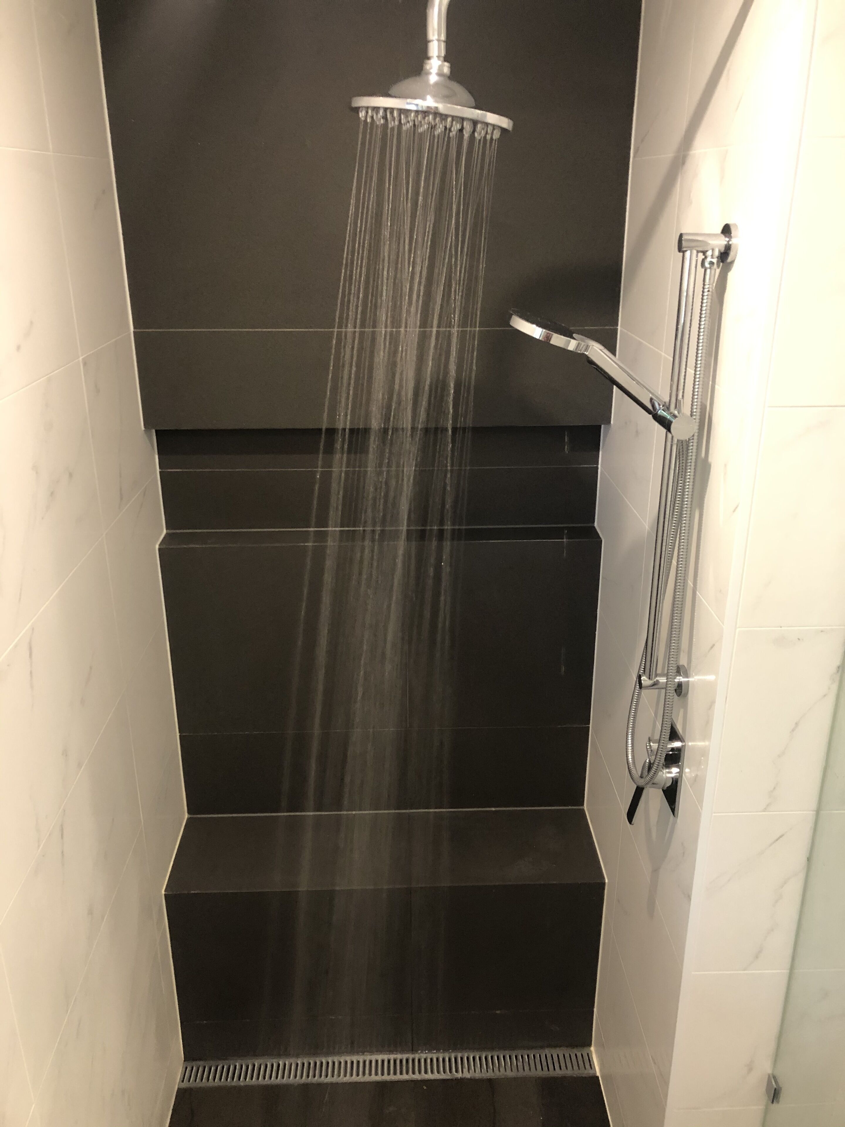 Waterfront 2Brm Villa Pet friendly. — image 18