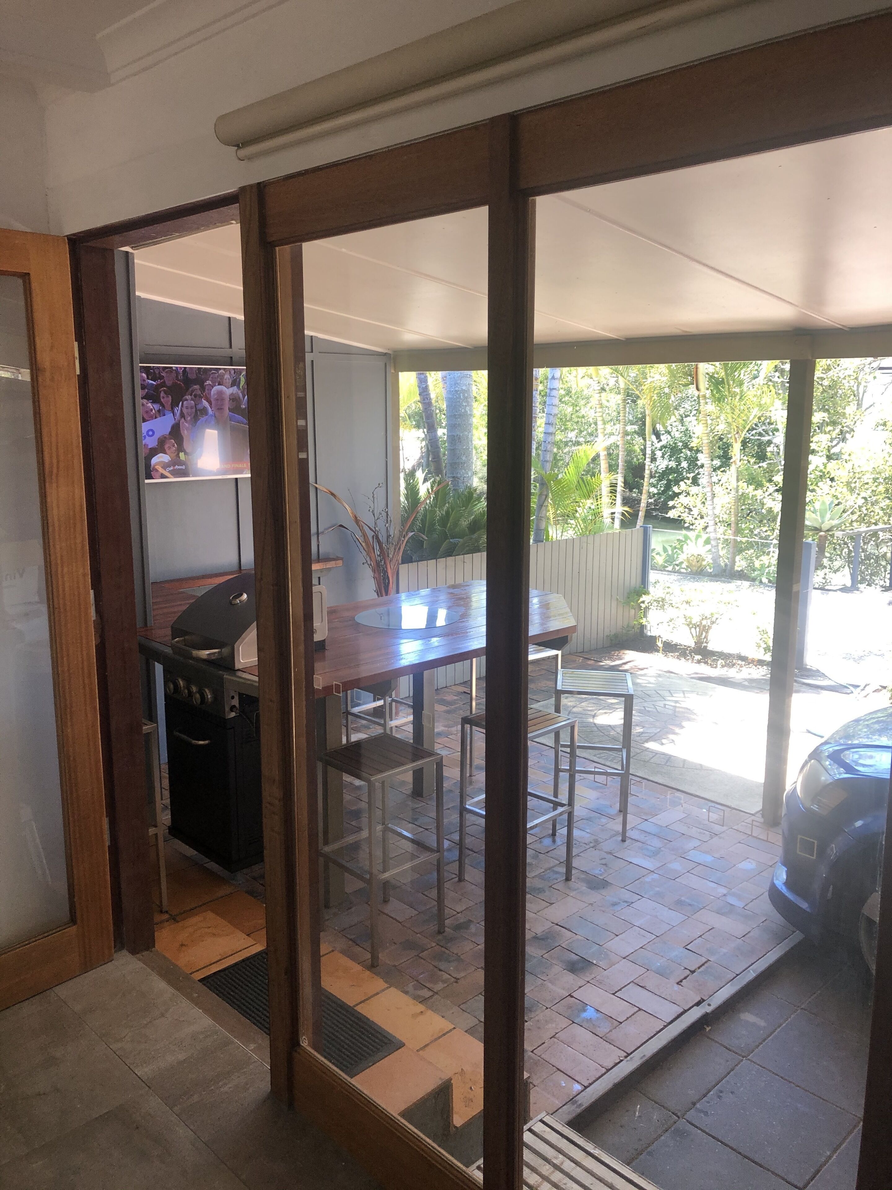 Waterfront 2Brm Villa Pet friendly. — image 2