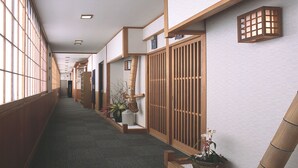 Interior - Maizurukan (Kirishima)