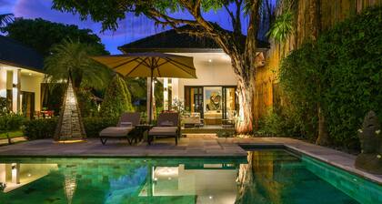 Villa Mahkai - 6BR Luxury Beachfront Villa with 3 Pool and Staff