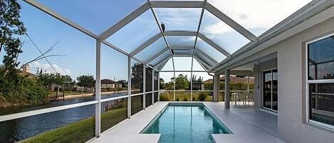 Piscine extérieure, piscine chauffée