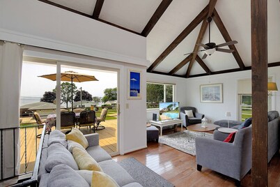 Private Pool & Stunning Bay Views on Kent Island