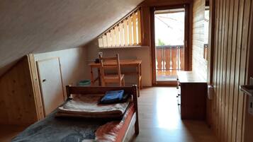 1 Schlafzimmer, Schreibtisch, WLAN, Bettwäsche