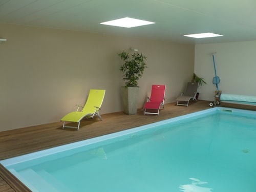 The bay house with heated indoor pool