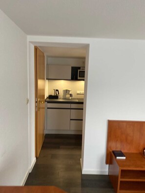 Fridge, microwave, oven