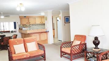 Apartment | Dapur peribadi | Peti sejuk, ketuhar gelombang mikro, ketuhar, dapur