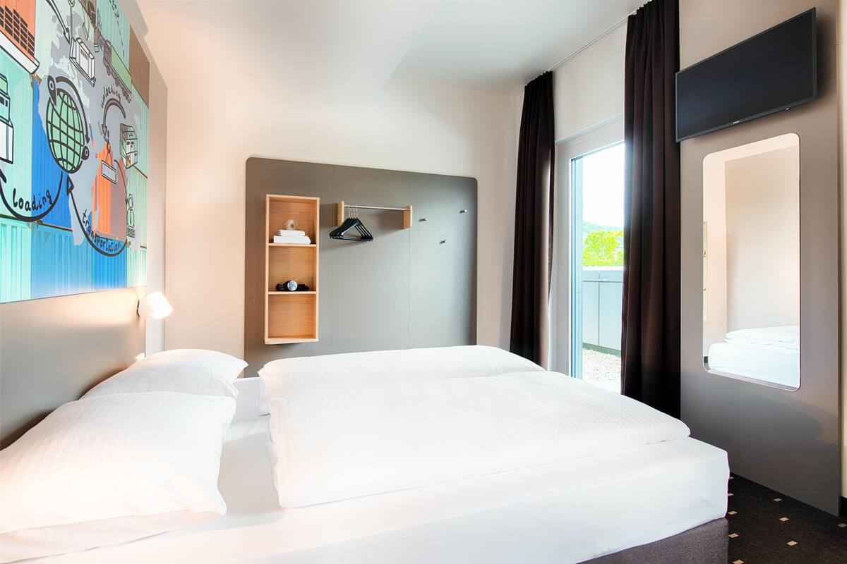 1 dormitorio, ropa de cama hipoalergénica, escritorio