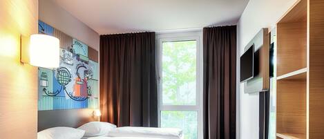 Twin Room | Hypo-allergenic bedding, desk, soundproofing, free WiFi