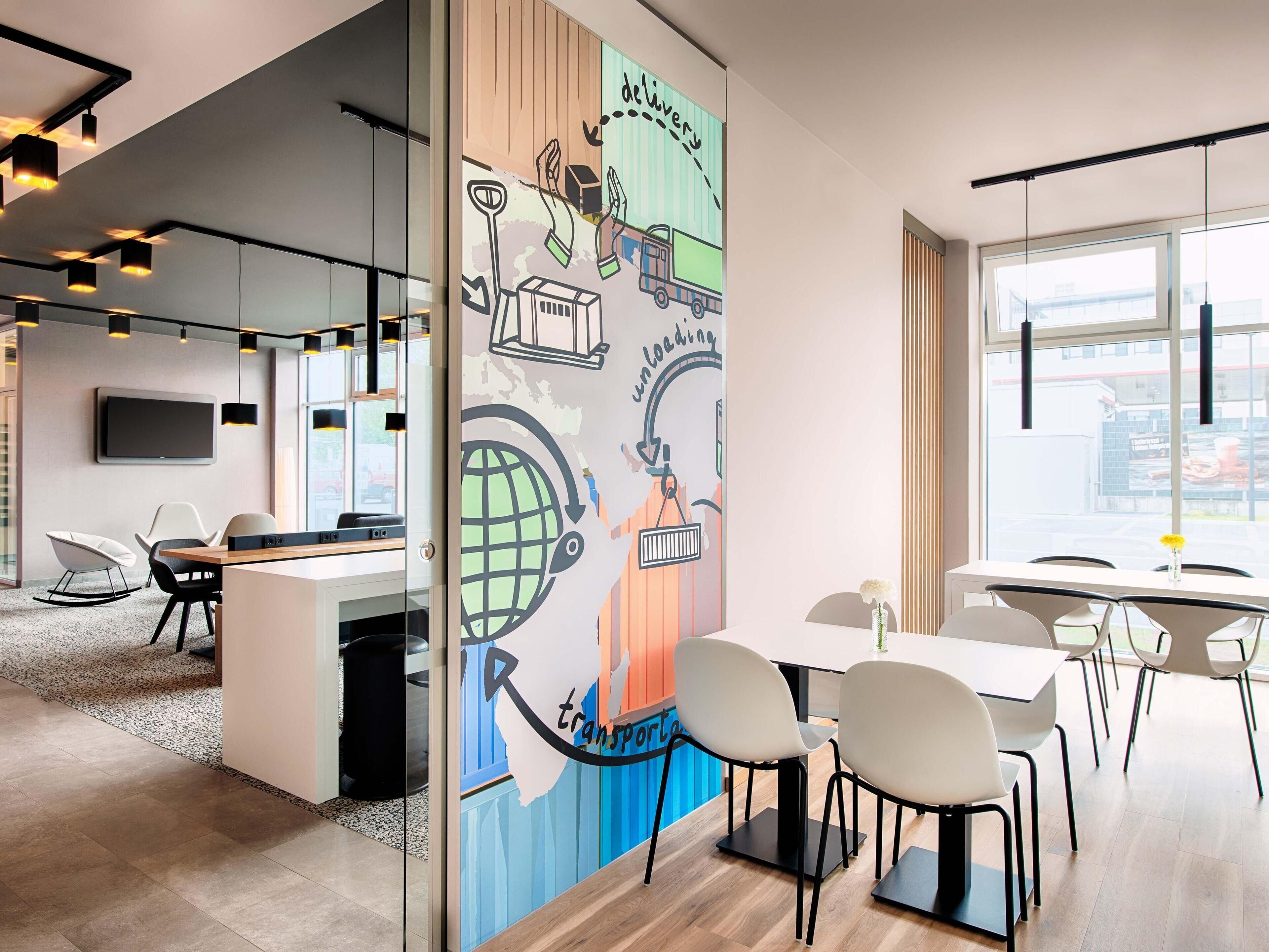 Foto - B&B Hotel Stuttgart-Neckarhafen