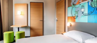 B&B Hotel Stuttgart-Neckarhafen