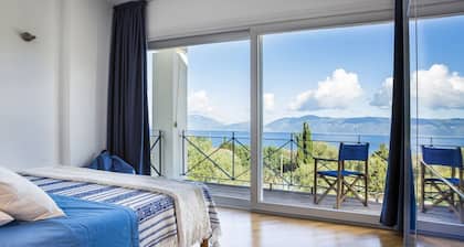 Villa Hermes - Three Bedroom Villa, Sleeps 6