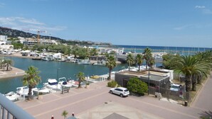 Unclassified image, 3 of 13, button - Charming 30m² 2-room, south loggia, parking in Sète, sea view (Sète)