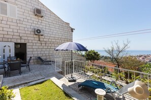 Apartment (Two Bedroom Apartment) | Terrace/patio