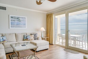 Smart TV - Seventh Heaven! West Facing Corner Unit. Beautiful Views All Around! (Panama City Beach)