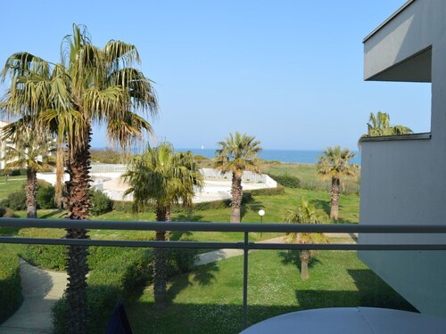 2-Room Apt for 6 with Pool and Parking in Saint-Cyprien