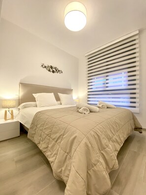 2 slaapkamers, een strijkplank/strijkijzer, gratis wifi, beddengoed