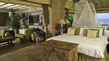 5 habitaciones y ropa de cama