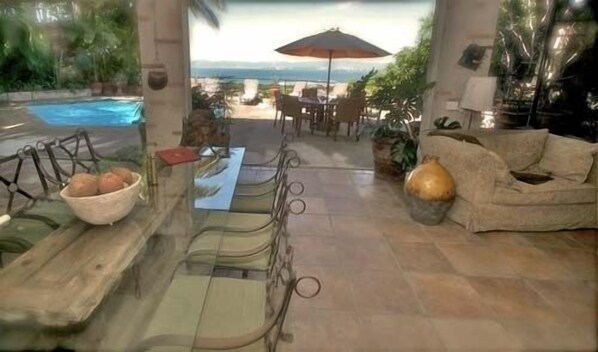 Outdoor dining - Romantic zone luxury Villa rental in Puerto Vallarta (Puerto Vallarta)