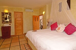 5 chambres, draps fournis