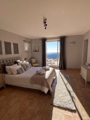 4 chambres, fer et planche Ă repasser, lit parapluie, Wi-Fi gratuit