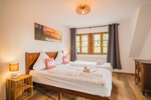 10 soverom, safe på rommet, wi-fi (inkludert) og sengetøy