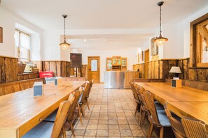 Dining - Large vacation home in alpine style with sauna and hot tub for good relaxation (Dahlem)
