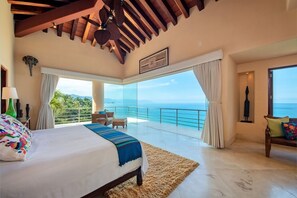 4 bedrooms, WiFi, bed sheets - Private villa in Puerto Vallarta with beach access and, infinity pool and views (Puerto Vallarta)