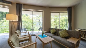 Living area - Hotel Sekisuien (Gujo)