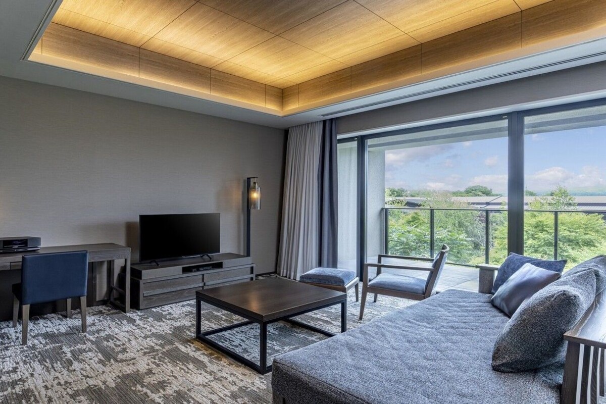 Suite Semi-double Room