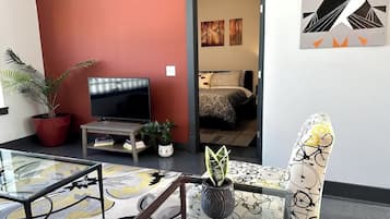 1 chambre, fer et planche à repasser, lit parapluie, Wi-Fi gratuit