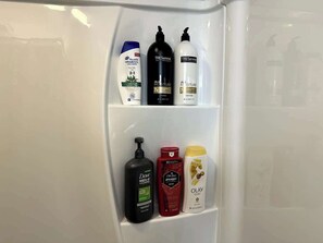 Badewanne, Haartrockner