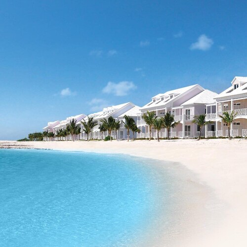 One step from the Beach in Paradise