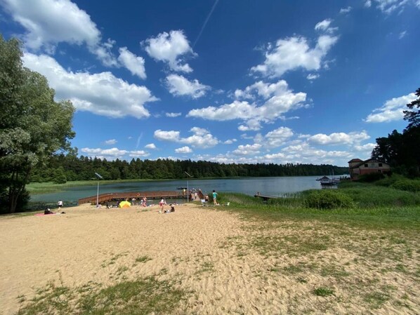 Cottage, 2 Queen Beds | Property grounds