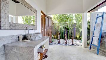 Biệt thự, 3 phòng ngủ | Chậu rửa trong phòng tắm