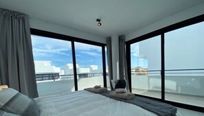 3 bedrooms, iron/ironing board, WiFi, bed sheets - Luxurious Villa  Private Pool  La Marina Urb LM3 (Alicante)