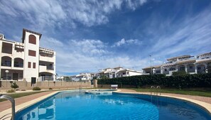 Pool - La Cinuelica R11 Grd Flr overlooking Com pool L111 (Alicante)