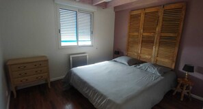 1 quarto, ferros/tábuas de passar roupa, Wi-Fi, roupa de cama