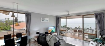 Ocean View 16 1 Bedroom Pool & Spa Wi-Fi