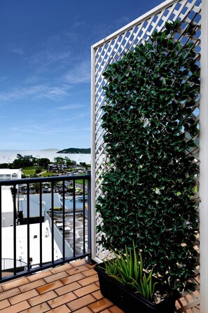 Property grounds - Ocean View 16A Studio Pool & Spa Wi-Fi (Airlie Beach)