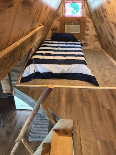 The Bluegill Aframe cabin at Bluegill Lake Cabins