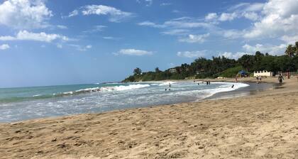 Welcome To Your Peaceful Getaway Near The Beach & Mountainside
