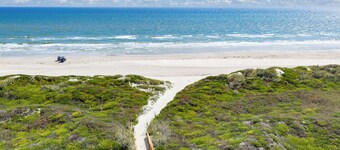 Boutique Beachfront Resort | Sunny Pool View Studio | Casa Condo 207