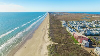 Beachfront Boutique Resort |Gulf Coast Getaway| Casa Condo 306